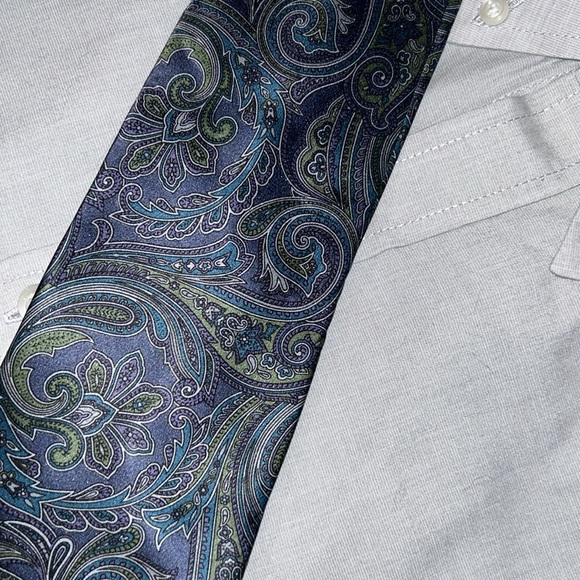 Croft & Barrow dress shirt with Geoffrey Beene hand made Italy silk tie - Picture 2 of 5